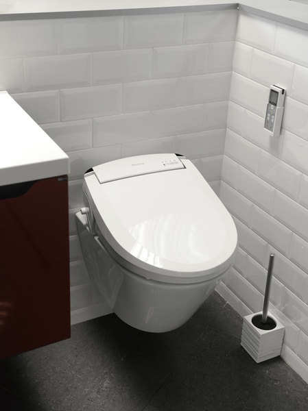 BLOOMING LUX elektronický bidet s dálkovým ovládáním ( NB-R1263 )