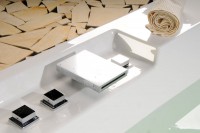 Výtoková hubice na okraj vany, šířka 130mm, chrom ( BD31451 )