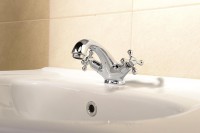 VICTORIA umyvadlová stojánková baterie kohoutková ( VC02 ) (12)