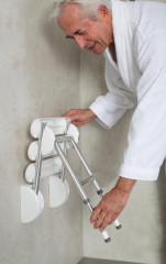 HANDICAP sklopné sedátko do sprchového koutu s podpěrou, 38x36cm, bílá (A140101-1	) (3)